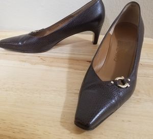 7 B Salvatore Ferragamo Brown Snake Pointy Toe